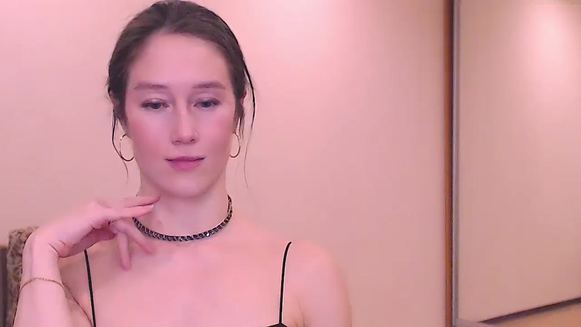 Gallery image thumbnail from ALYONKA__'s myfreecams stream on, 03/07/2026, 20:46 image 3 of 20