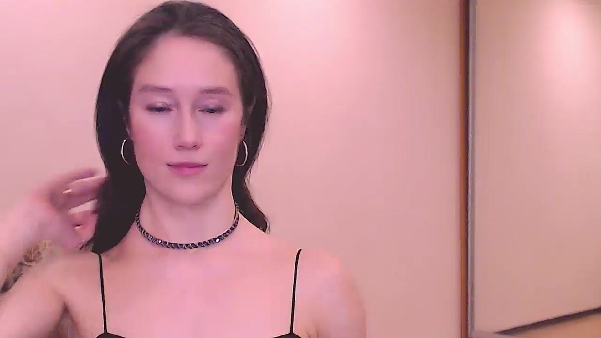 Gallery image thumbnail from ALYONKA__'s myfreecams stream on, 03/07/2026, 20:46 image 8 of 20