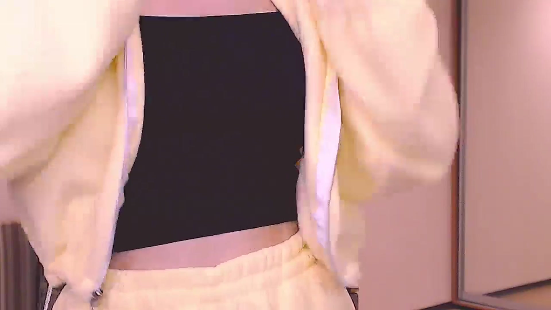 Gallery image thumbnail from ALYONKA__'s myfreecams stream on, 03/07/2026, 21:35 image 14 of 20
