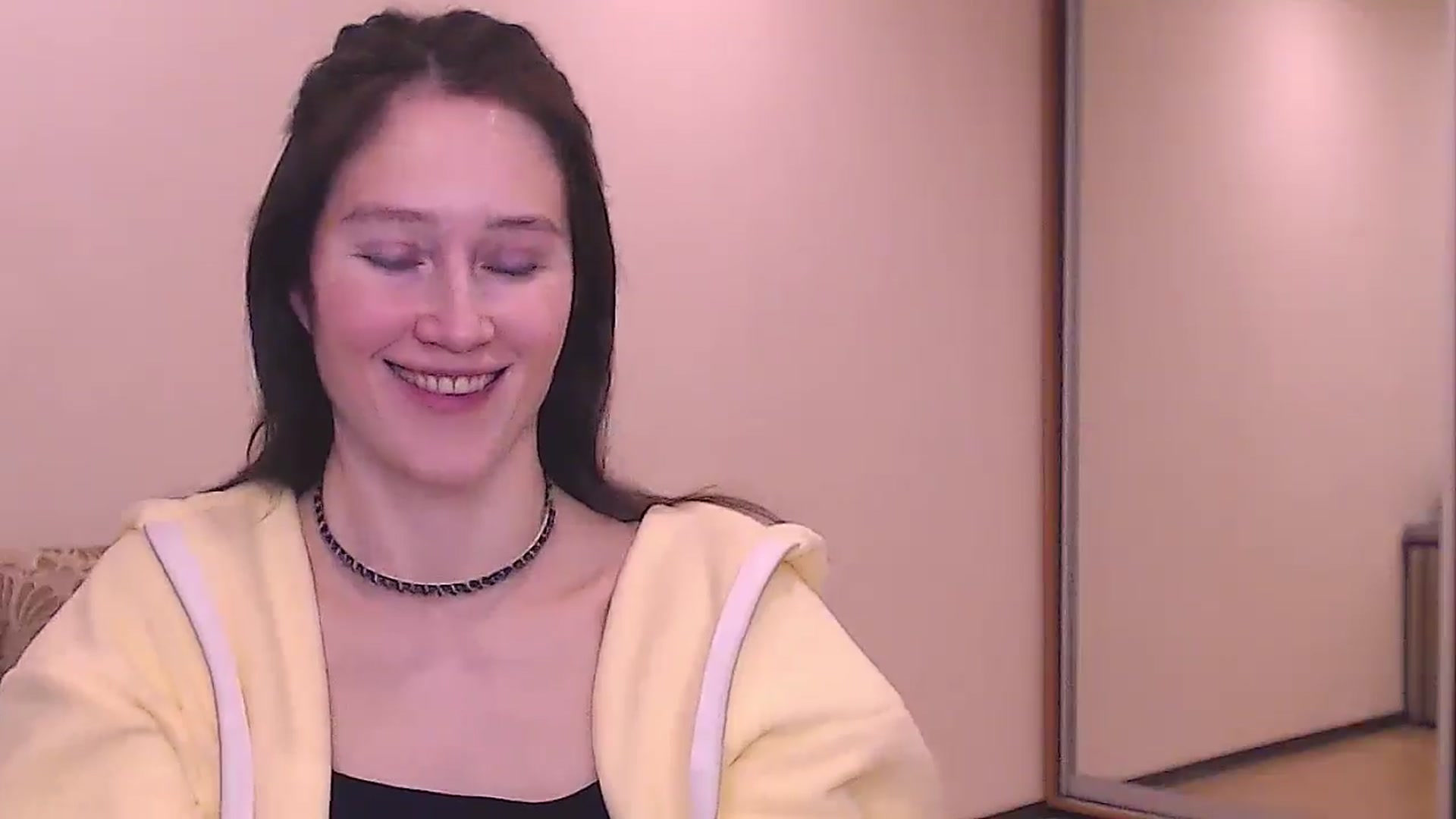 Gallery image thumbnail from ALYONKA__'s myfreecams stream on, 04/25/2026, 20:37 image 19 of 20