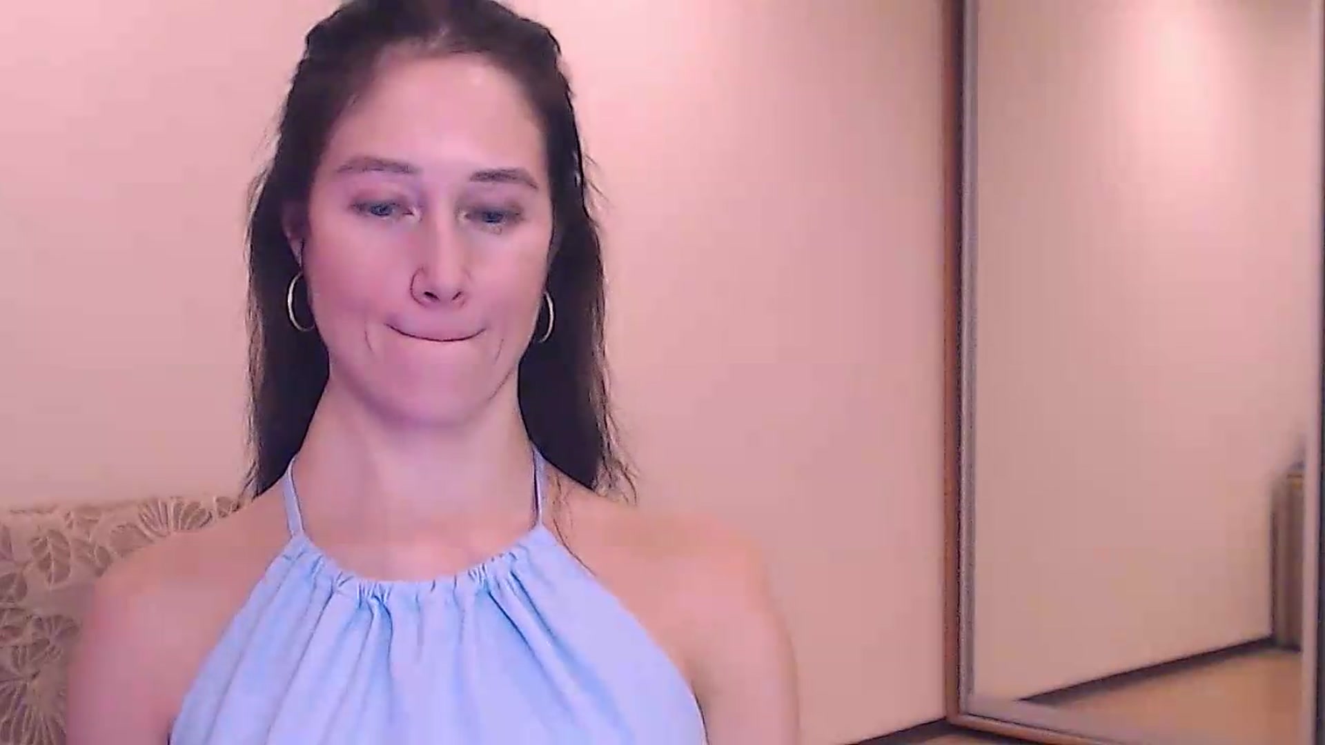 Gallery image thumbnail from ALYONKA__'s myfreecams stream on, 07/04/2026, 19:58 image 13 of 20