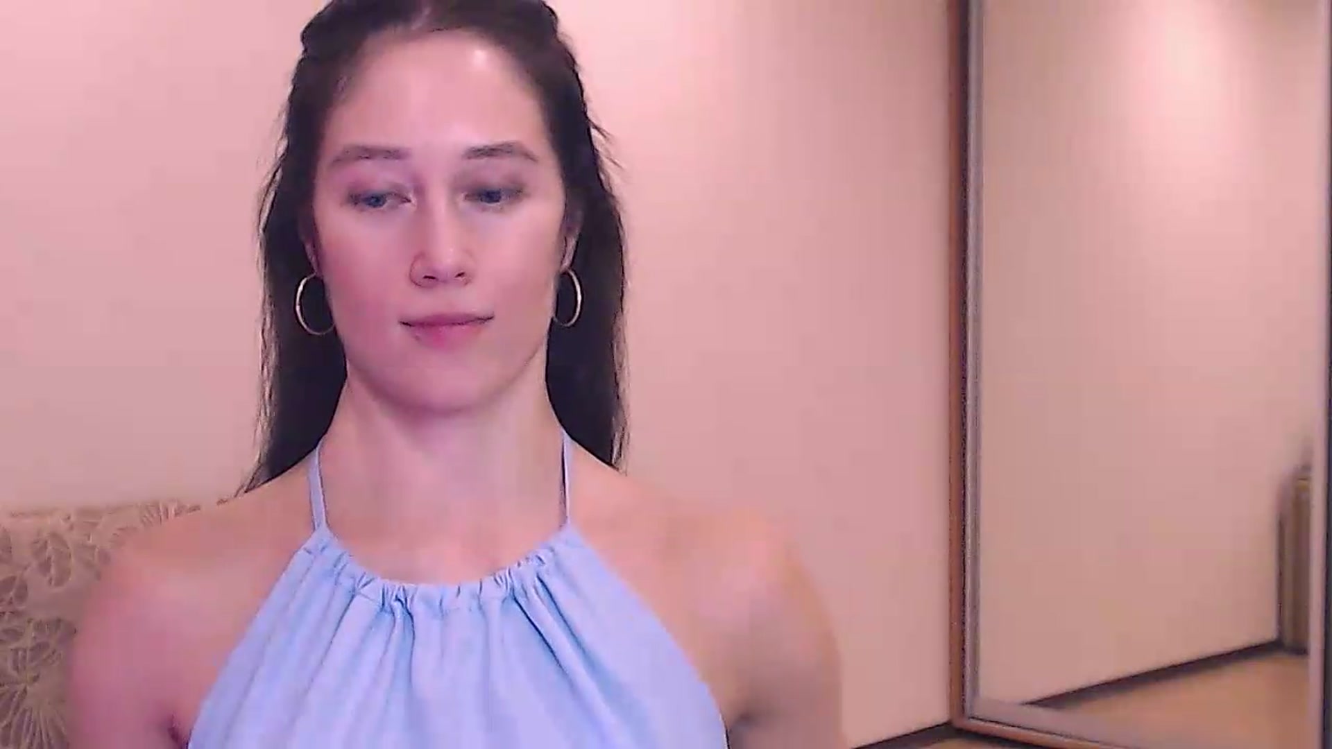 Gallery image thumbnail from ALYONKA__'s myfreecams stream on, 07/04/2026, 19:58 image 19 of 20