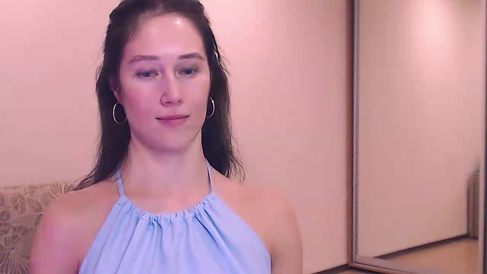 Gallery image thumbnail from ALYONKA__'s myfreecams stream on, 07/04/2026, 19:58 image 3 of 20