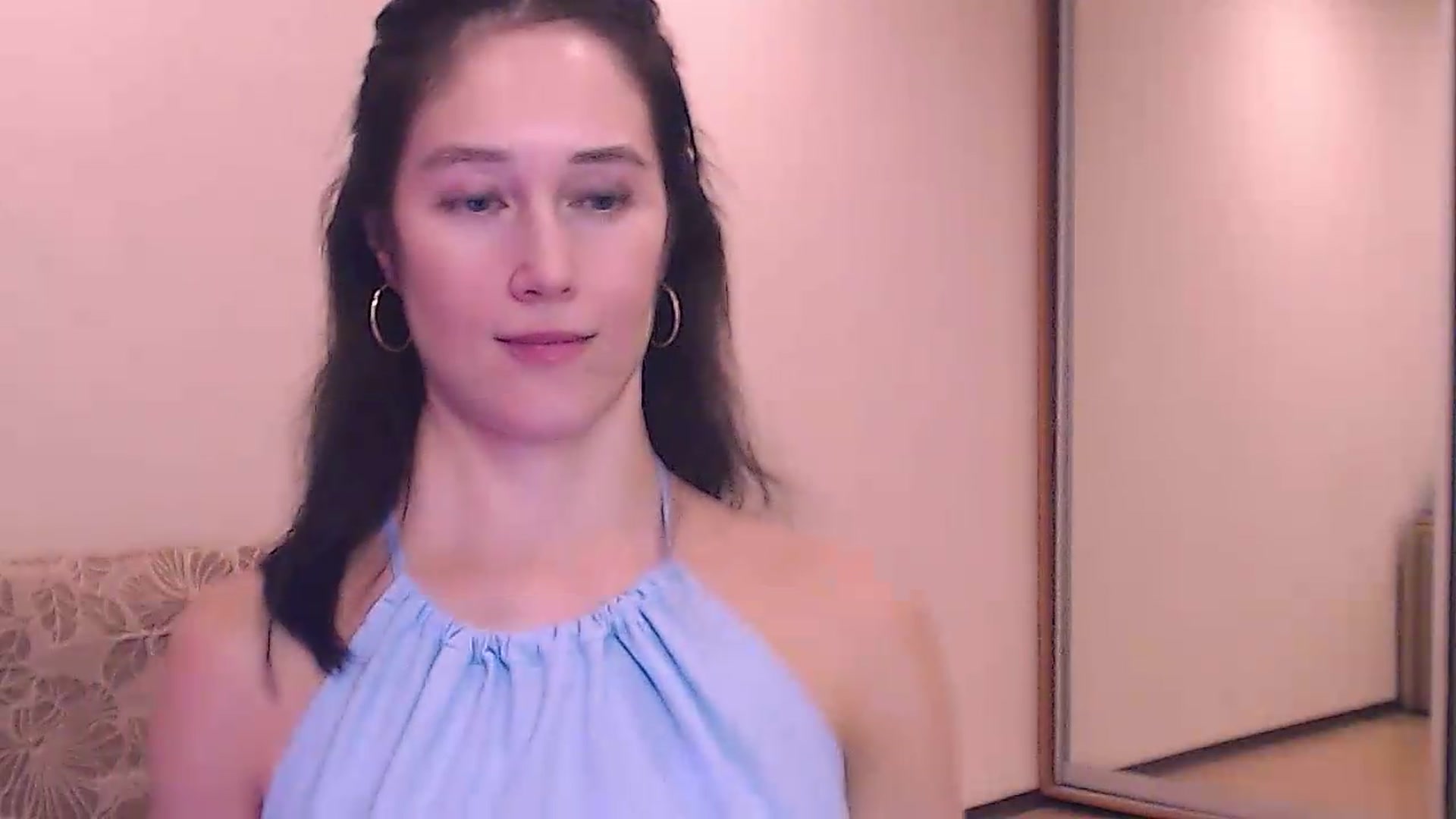 Gallery image thumbnail from ALYONKA__'s myfreecams stream on, 07/04/2026, 19:58 image 17 of 20
