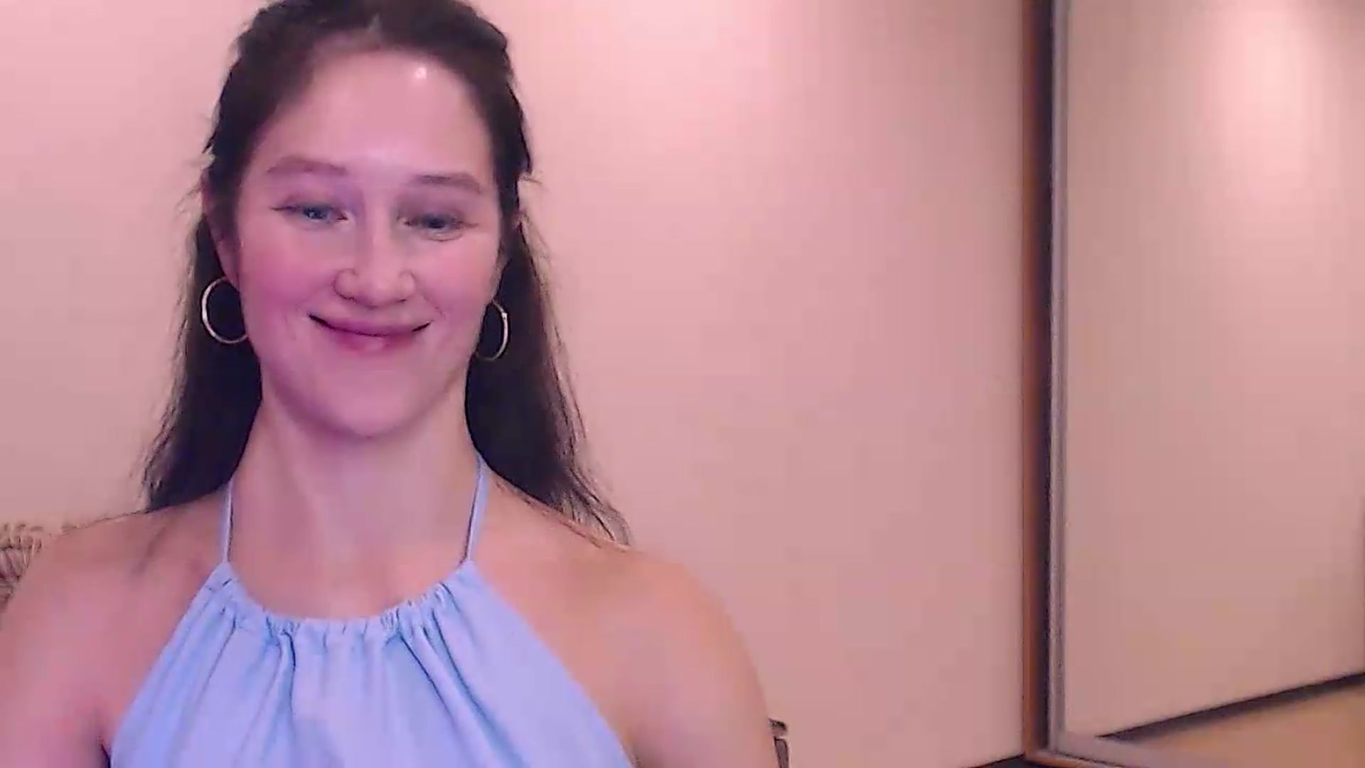 Gallery image thumbnail from ALYONKA__'s myfreecams stream on, 07/09/2026, 18:54 image 8 of 20