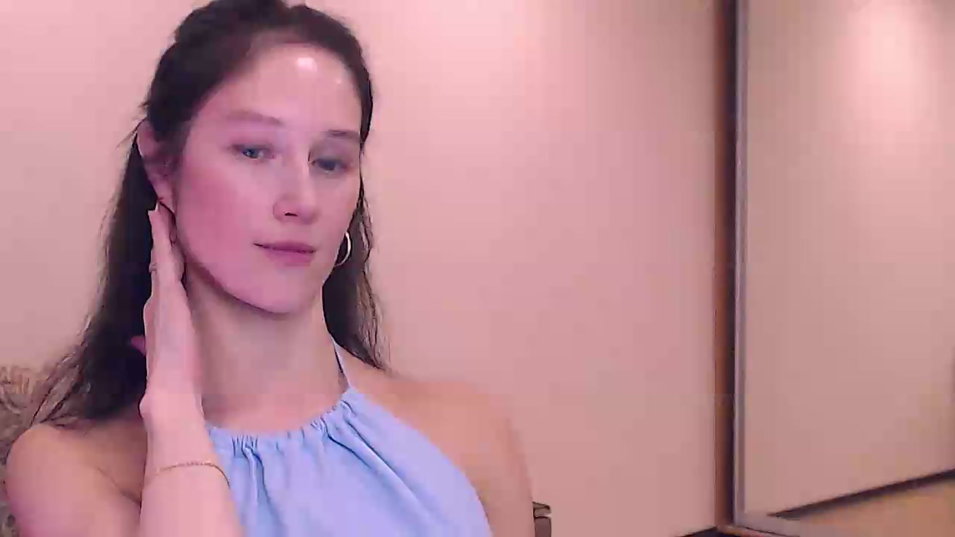 Gallery image thumbnail from ALYONKA__'s myfreecams stream on, 07/09/2026, 18:54 image 11 of 20