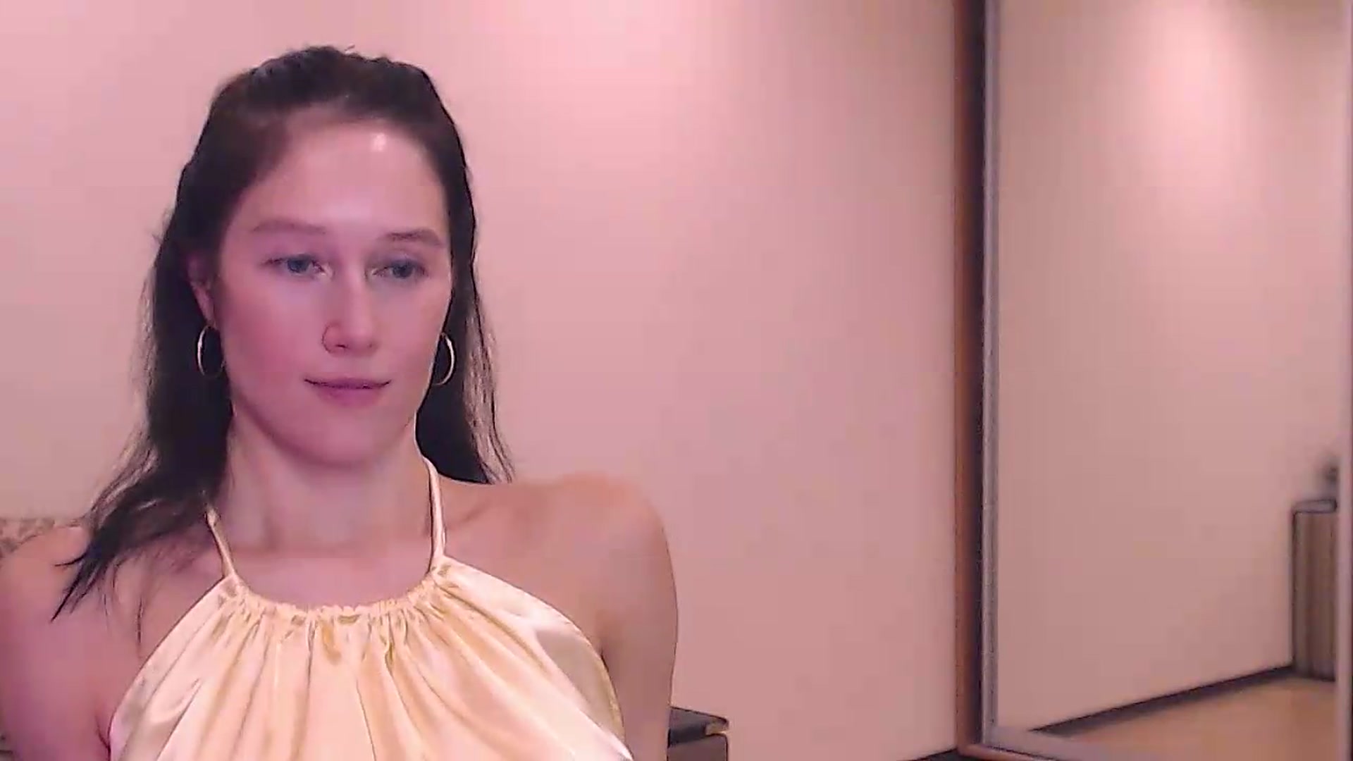 Gallery image thumbnail from ALYONKA__'s myfreecams stream on, 07/11/2026, 19:48 image 16 of 20