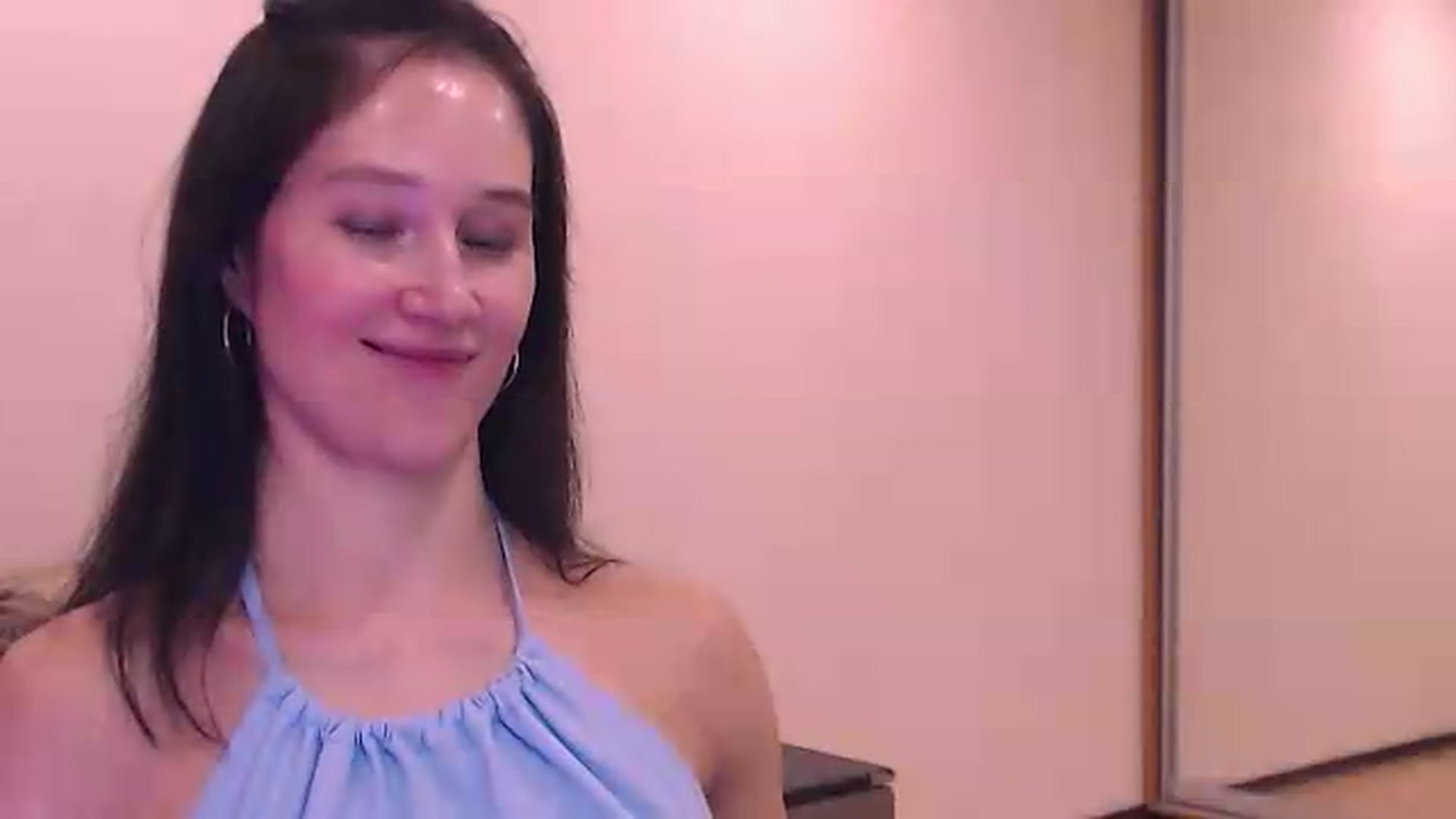 Gallery image thumbnail from ALYONKA__'s myfreecams stream on, 07/16/2026, 20:34 image 16 of 20
