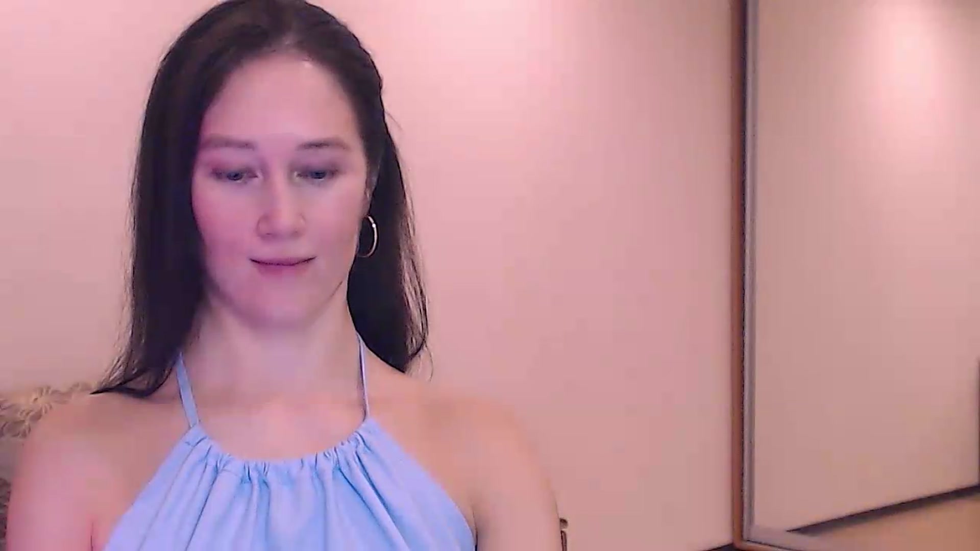 Gallery image thumbnail from ALYONKA__'s myfreecams stream on, 07/18/2026, 19:36 image 15 of 20