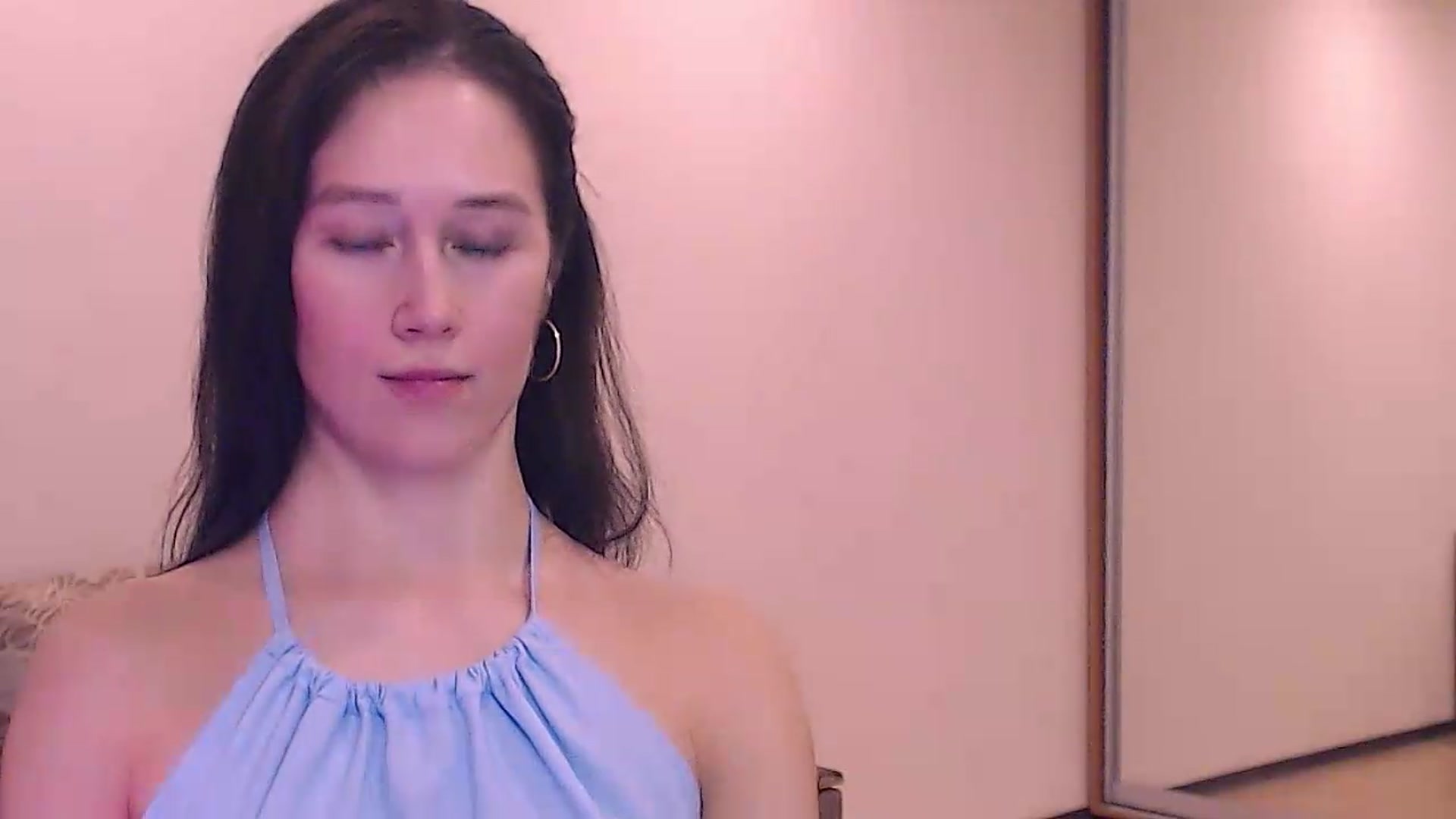 Gallery image thumbnail from ALYONKA__'s myfreecams stream on, 07/18/2026, 19:36 image 12 of 20