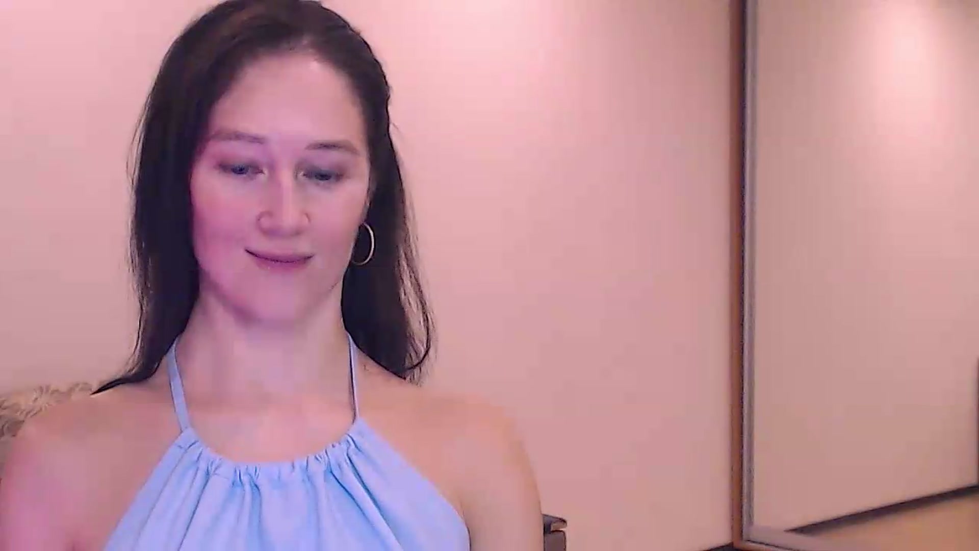 Gallery image thumbnail from ALYONKA__'s myfreecams stream on, 07/18/2026, 19:36 image 3 of 20
