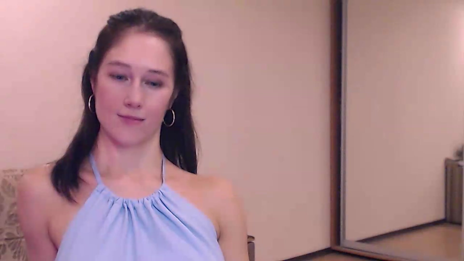 Gallery image thumbnail from ALYONKA__'s myfreecams stream on, 08/01/2026, 19:27 image 2 of 20
