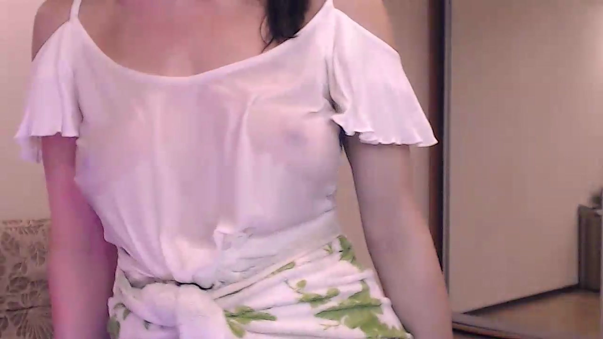 Gallery image thumbnail from ALYONKA__'s myfreecams stream on, 08/01/2026, 19:27 image 19 of 20