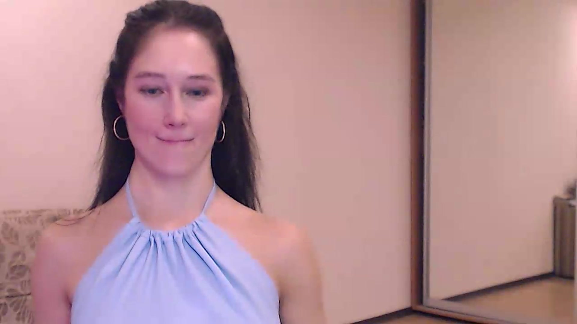 Gallery image thumbnail from ALYONKA__'s myfreecams stream on, 08/01/2026, 19:47 image 14 of 20