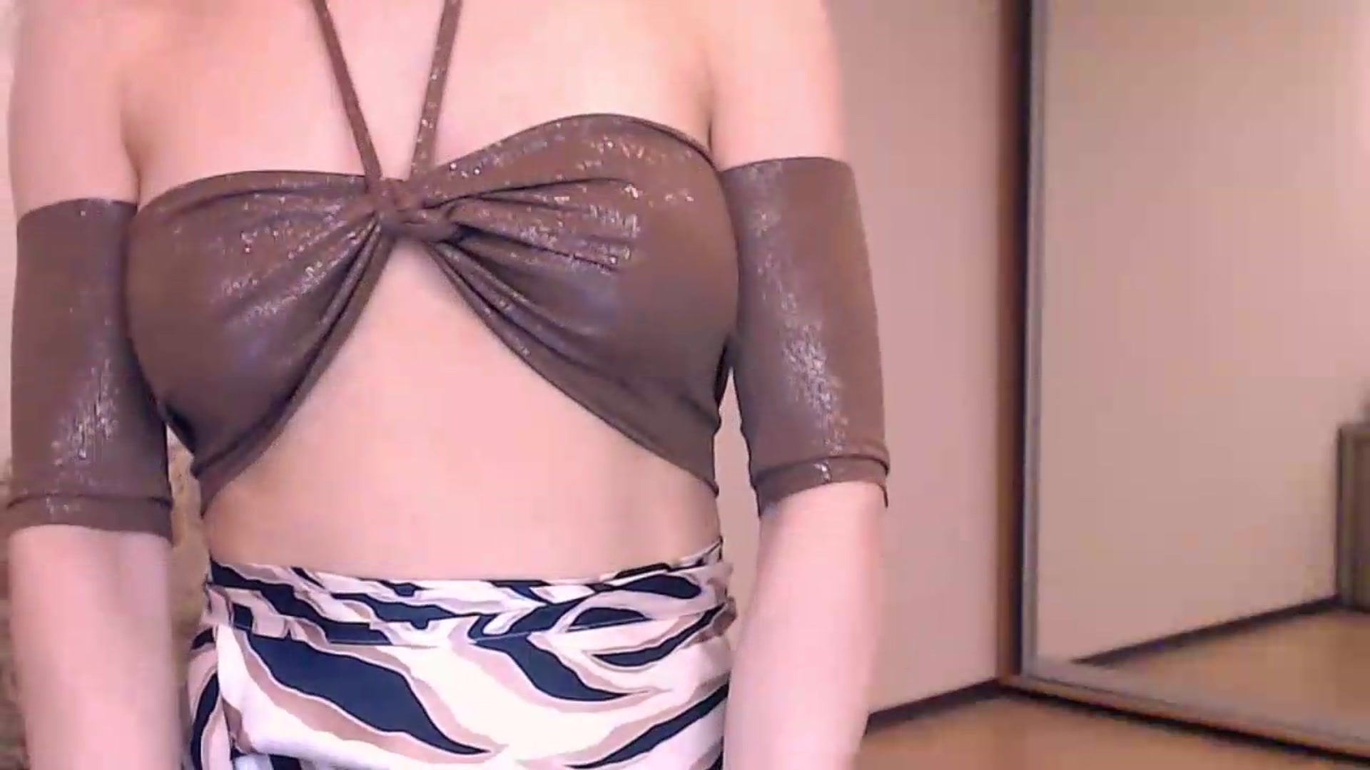 Gallery image thumbnail from ALYONKA__'s myfreecams stream on, 08/08/2026, 20:19 image 16 of 20