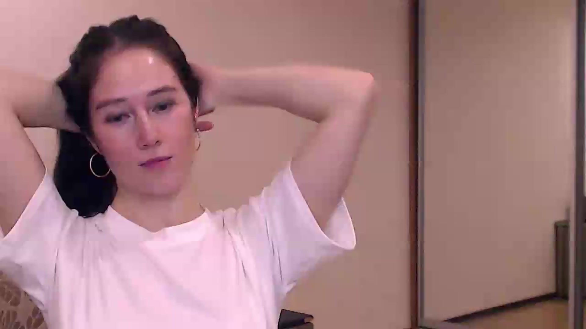 Gallery image thumbnail from ALYONKA__'s myfreecams stream on, 08/15/2026, 20:15 image 4 of 20