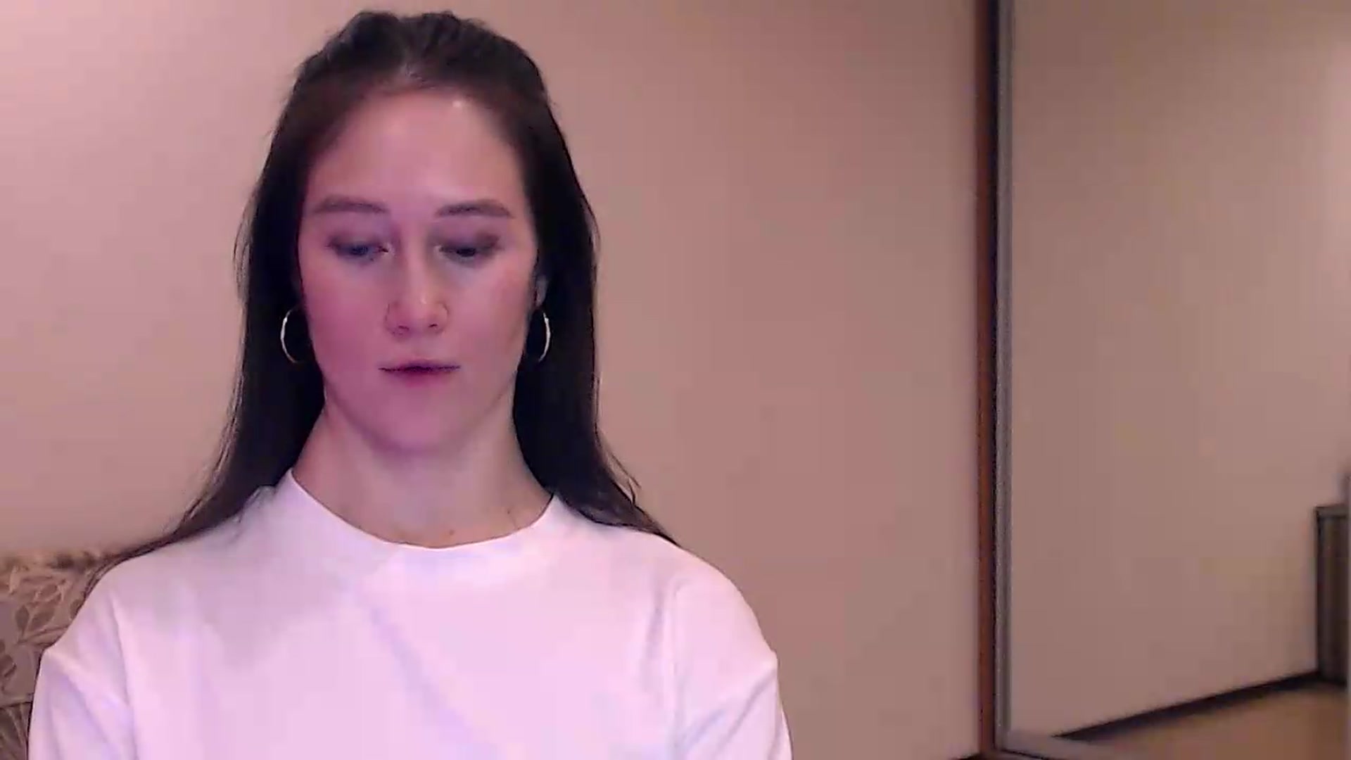 Gallery image thumbnail from ALYONKA__'s myfreecams stream on, 08/15/2026, 20:57 image 2 of 20