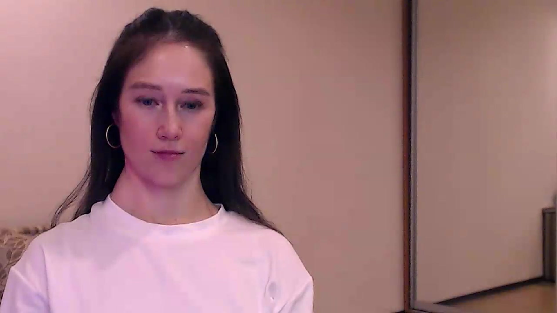 Gallery image thumbnail from ALYONKA__'s myfreecams stream on, 08/15/2026, 20:57 image 9 of 20
