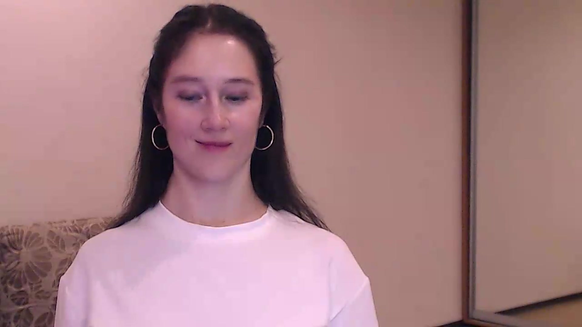 Gallery image thumbnail from ALYONKA__'s myfreecams stream on, 08/20/2026, 19:01 image 5 of 20