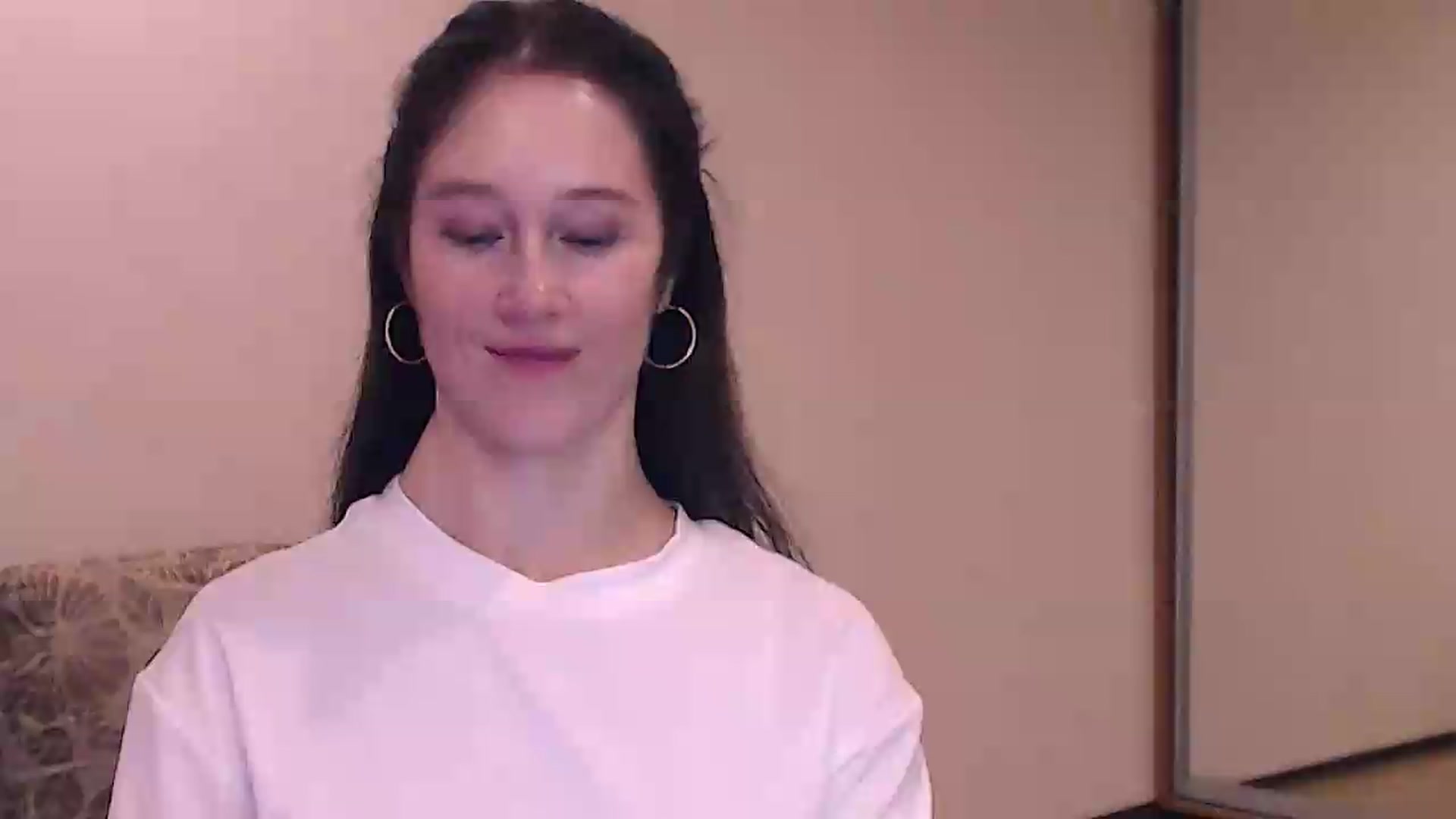 Gallery image thumbnail from ALYONKA__'s myfreecams stream on, 08/20/2026, 19:01 image 14 of 20