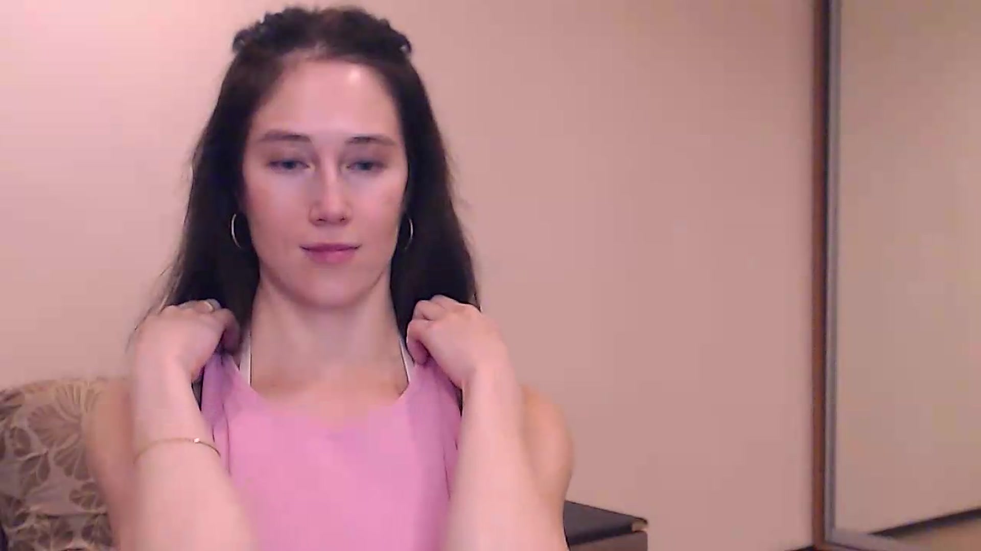 Gallery image thumbnail from ALYONKA__'s myfreecams stream on, 08/29/2026, 20:27 image 6 of 20