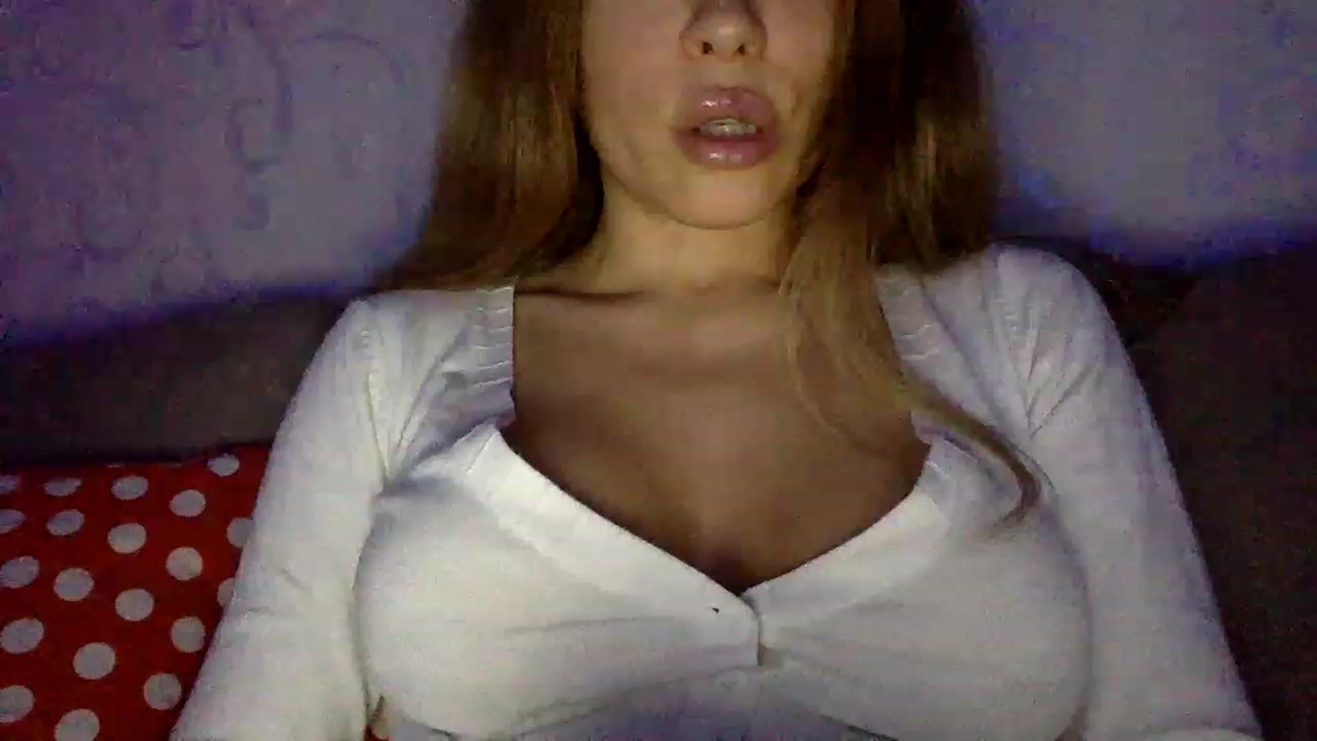 Gallery image thumbnail from ANASTASIA_SIA's myfreecams stream on, 12/22/2022, 22:15 image 1 of 20