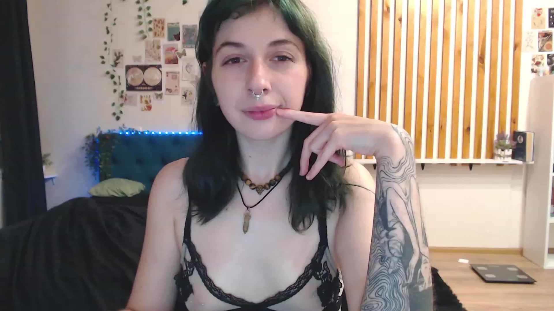 Gallery image thumbnail from ANEMIAA's myfreecams stream on, 07/29/2023, 18:36 image 17 of 20