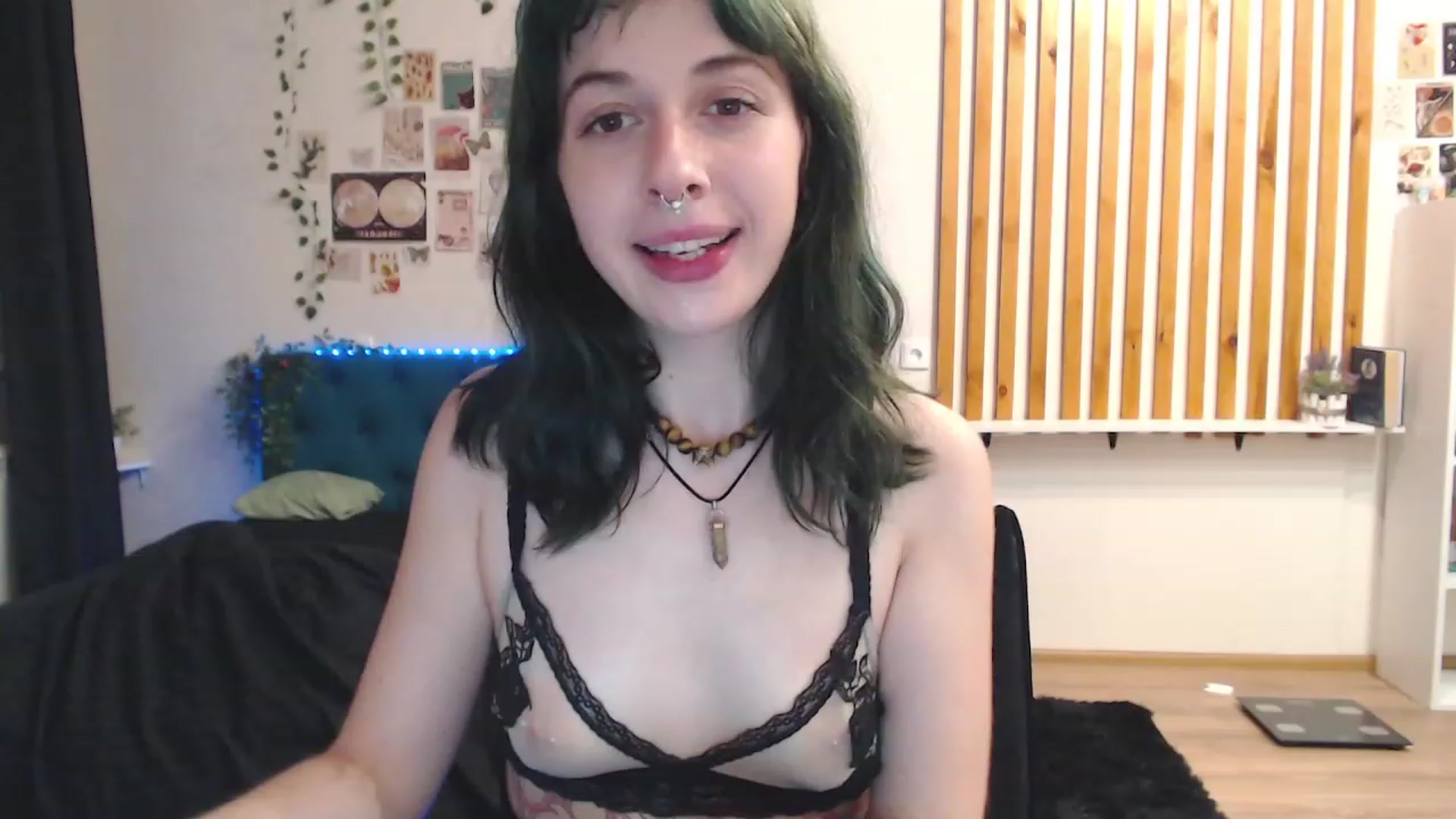 Gallery image thumbnail from ANEMIAA's myfreecams stream on, 07/29/2023, 18:36 image 5 of 20