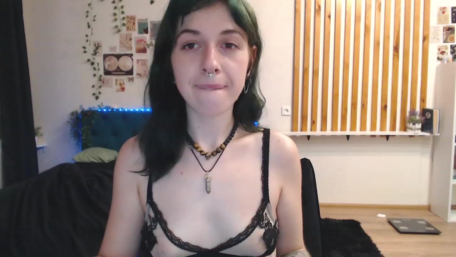 Gallery image thumbnail from ANEMIAA's myfreecams stream on, 07/29/2023, 18:36 image 16 of 20
