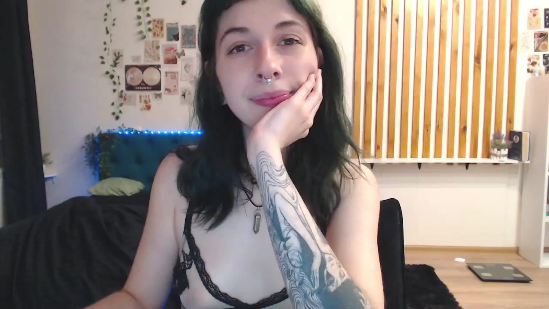 Gallery image thumbnail from ANEMIAA's myfreecams stream on, 07/29/2023, 18:36 image 9 of 20