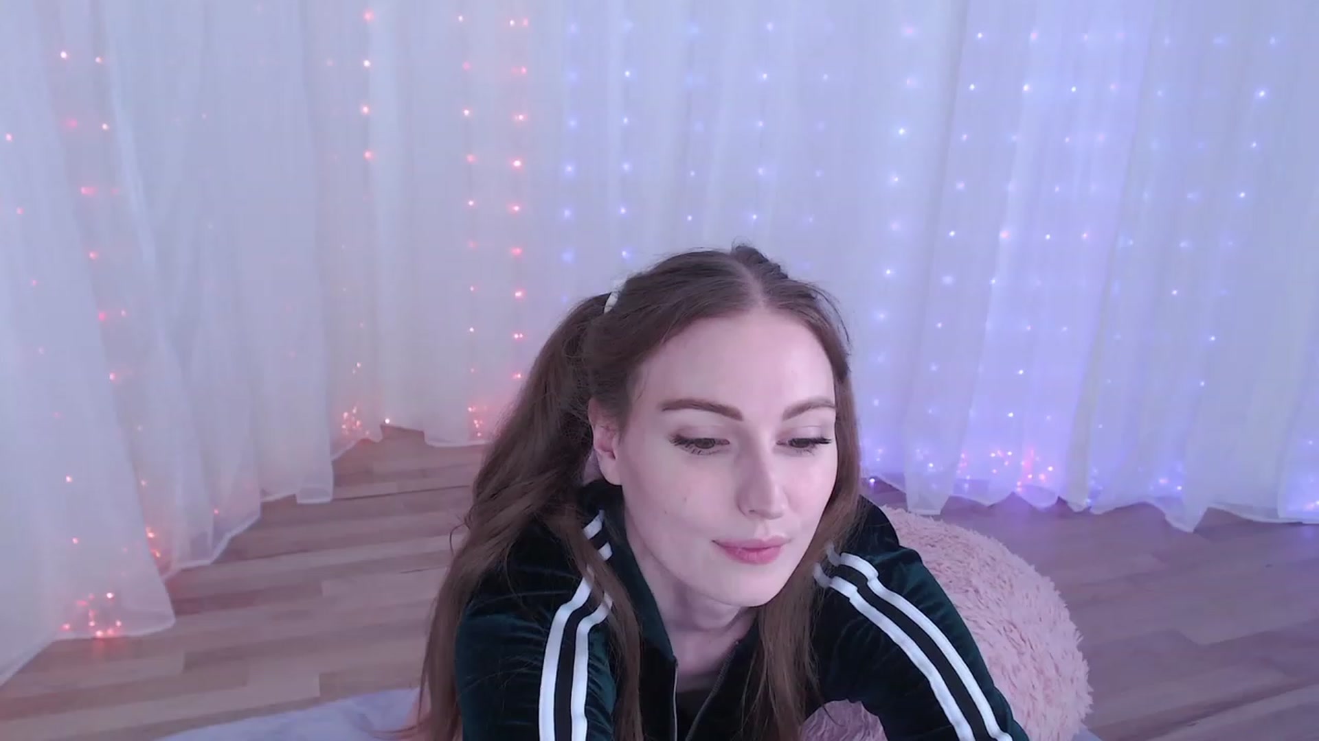 Gallery image thumbnail from ANGELinHEAT's myfreecams stream on, 10/31/2023, 03:55 image 12 of 20