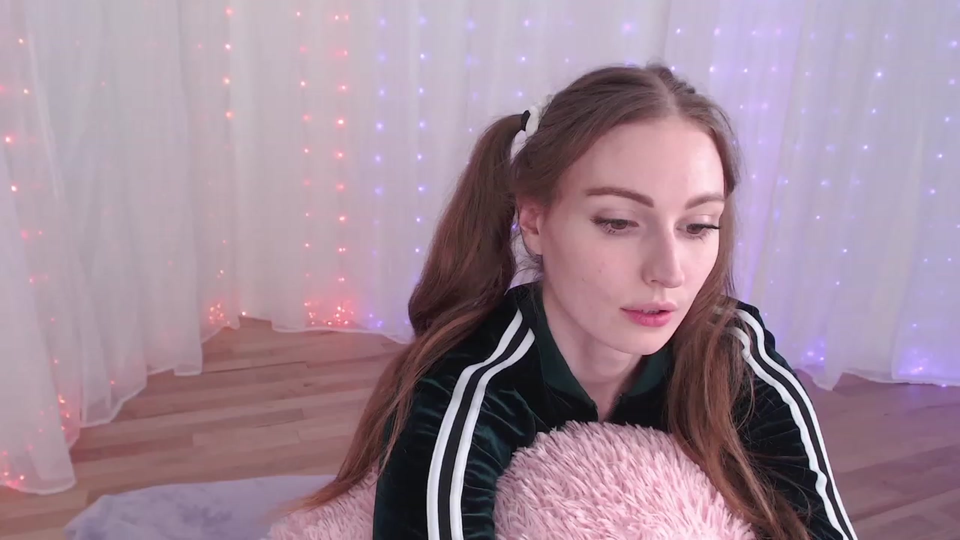 Gallery image thumbnail from ANGELinHEAT's myfreecams stream on, 10/31/2023, 05:05 image 20 of 20