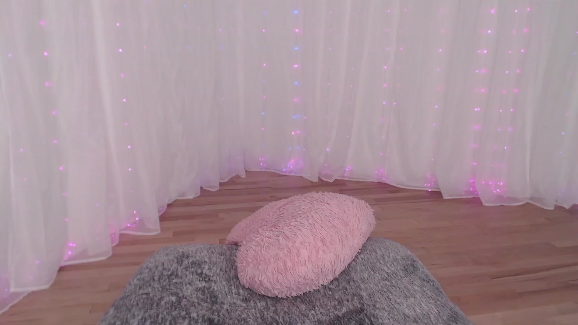 Gallery image thumbnail from ANGELinHEAT's myfreecams stream on, 02/01/2024, 04:08 image 2 of 20