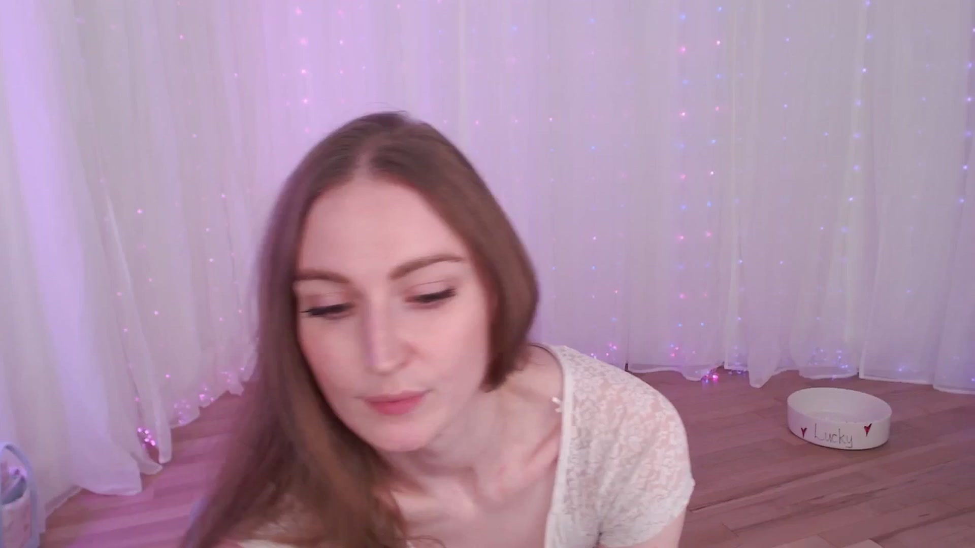 Gallery image thumbnail from ANGELinHEAT's myfreecams stream on, 04/14/2025, 02:52 image 4 of 20