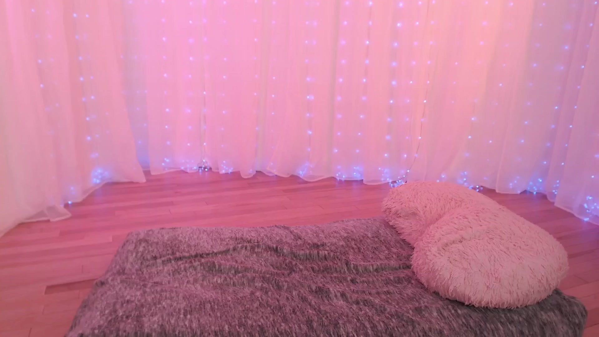 Gallery image thumbnail from ANGELinHEAT's myfreecams stream on, 03/10/2026, 07:52 image 18 of 20