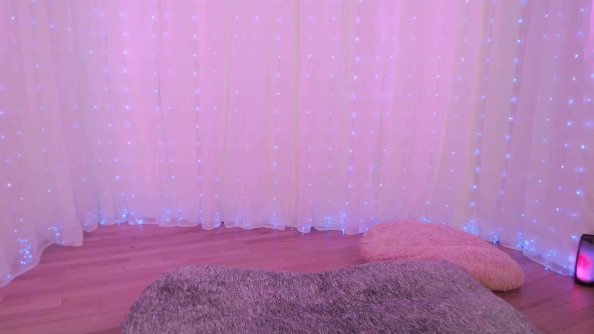 Gallery image thumbnail from ANGELinHEAT's myfreecams stream on, 04/30/2026, 08:18 image 17 of 20