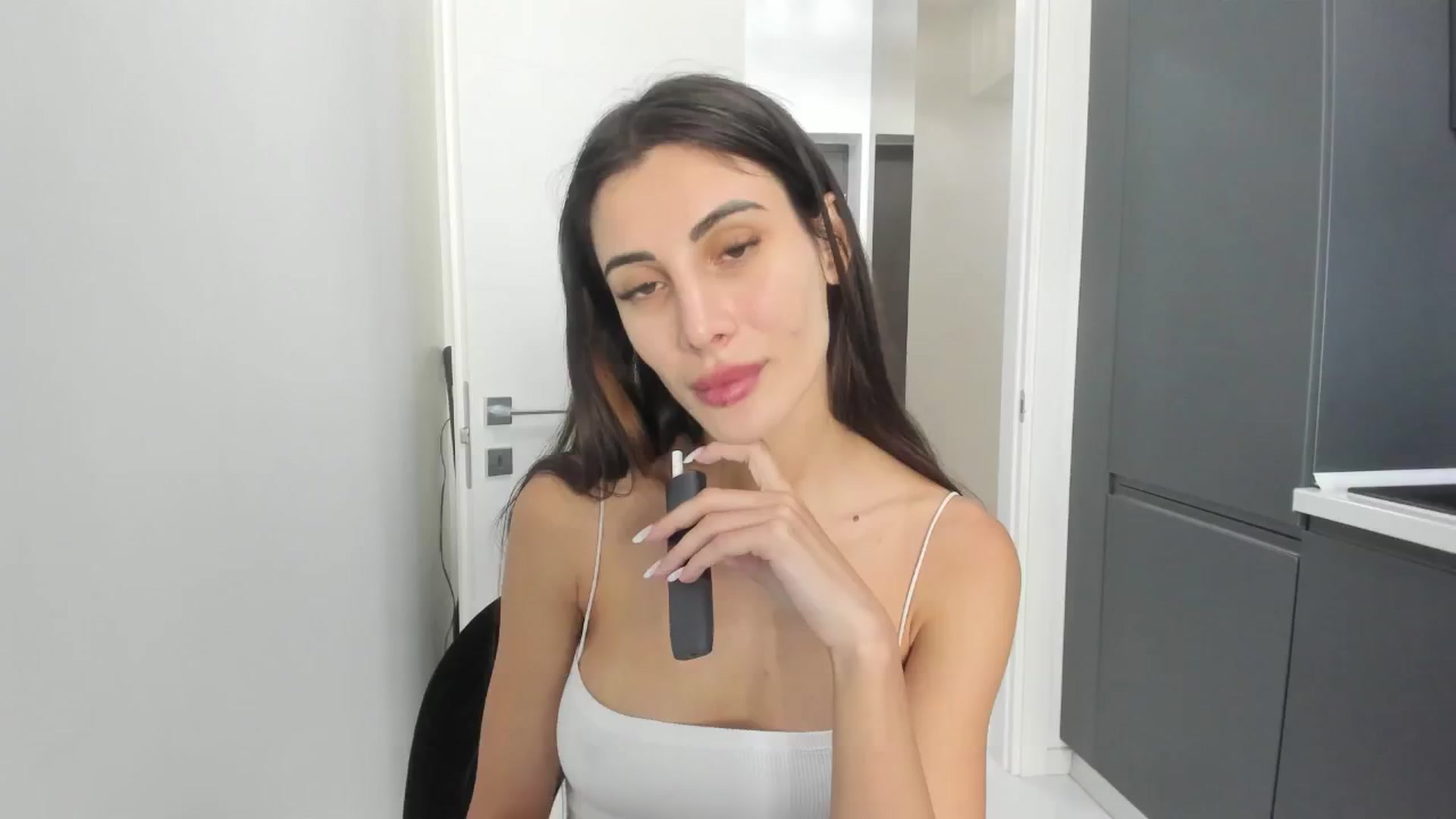 Gallery image thumbnail from ANNEHURLEY's myfreecams stream on, 07/29/2024, 11:47 image 13 of 20