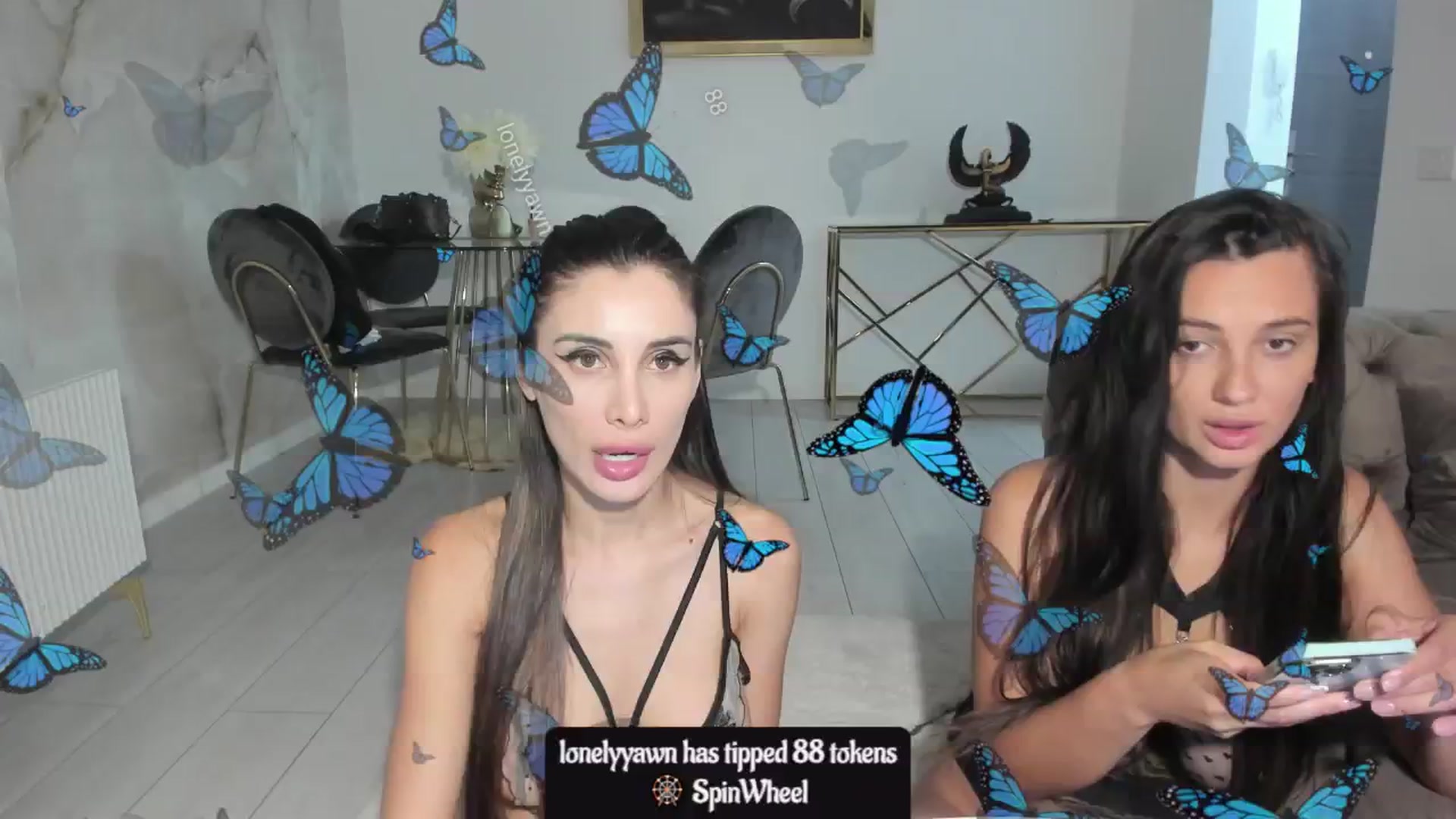 Gallery image thumbnail from ANNEHURLEY's myfreecams stream on, 08/06/2024, 13:17 image 17 of 20