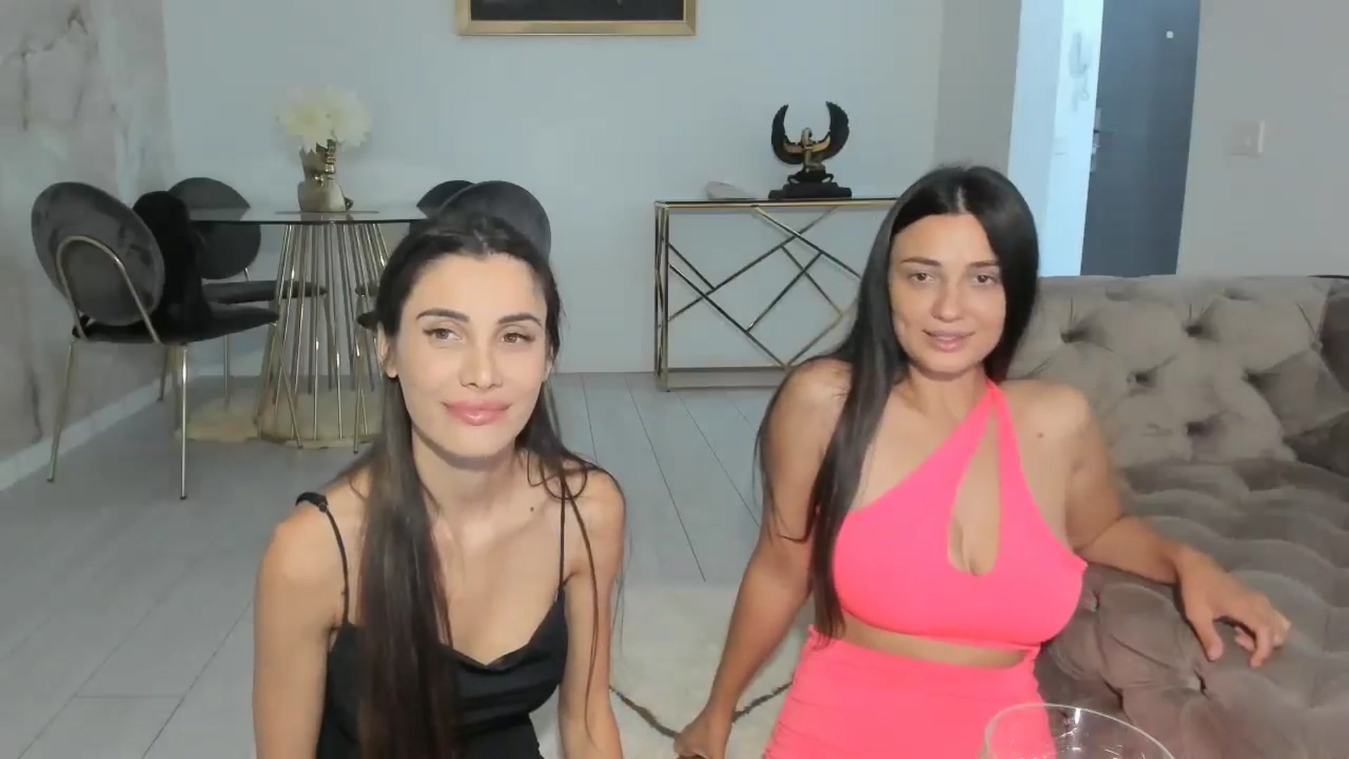 Gallery image thumbnail from ANNEHURLEY's myfreecams stream on, 08/07/2024, 15:38 image 5 of 20