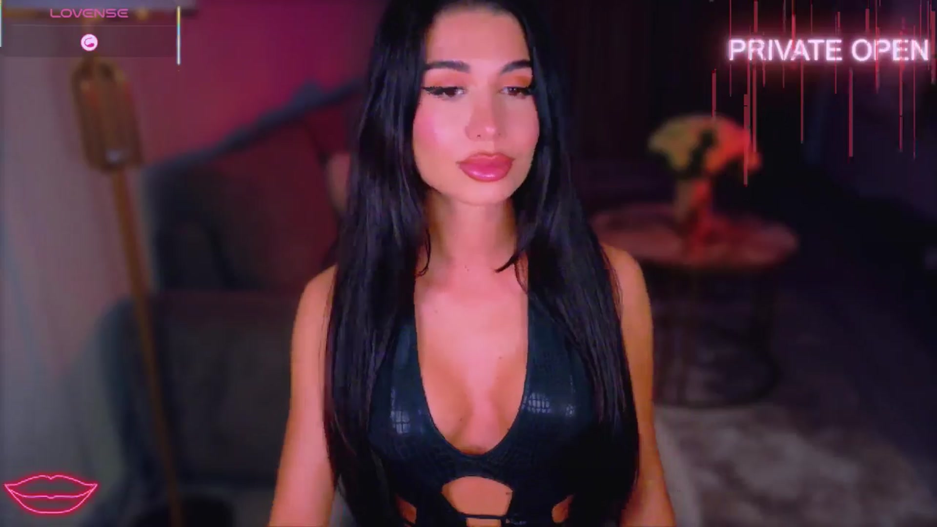 Gallery image thumbnail from ANNYAx's myfreecams stream on, 04/13/2026, 16:32 image 3 of 20
