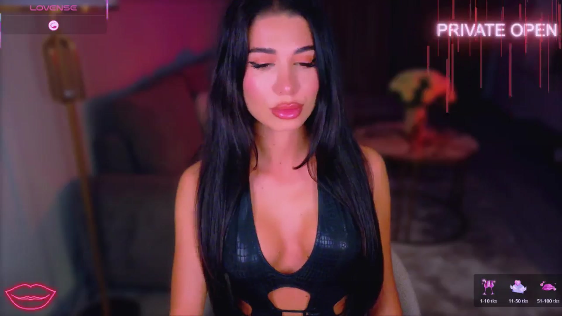 Gallery image thumbnail from ANNYAx's myfreecams stream on, 04/13/2026, 16:32 image 4 of 20