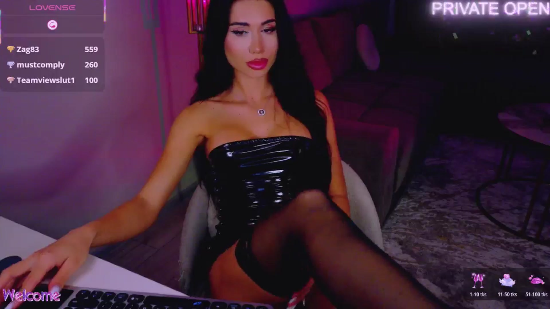 Gallery image thumbnail from ANNYAx's myfreecams stream on, 04/17/2026, 18:30 image 9 of 20