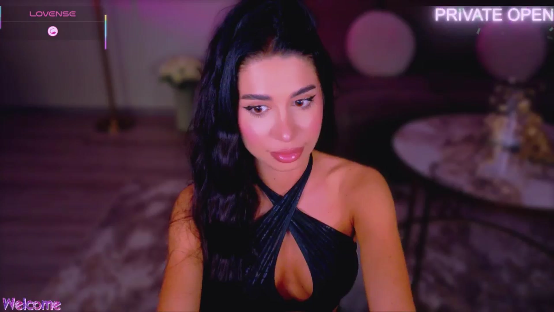 Gallery image thumbnail from ANNYAx's myfreecams stream on, 04/20/2026, 17:19 image 5 of 20