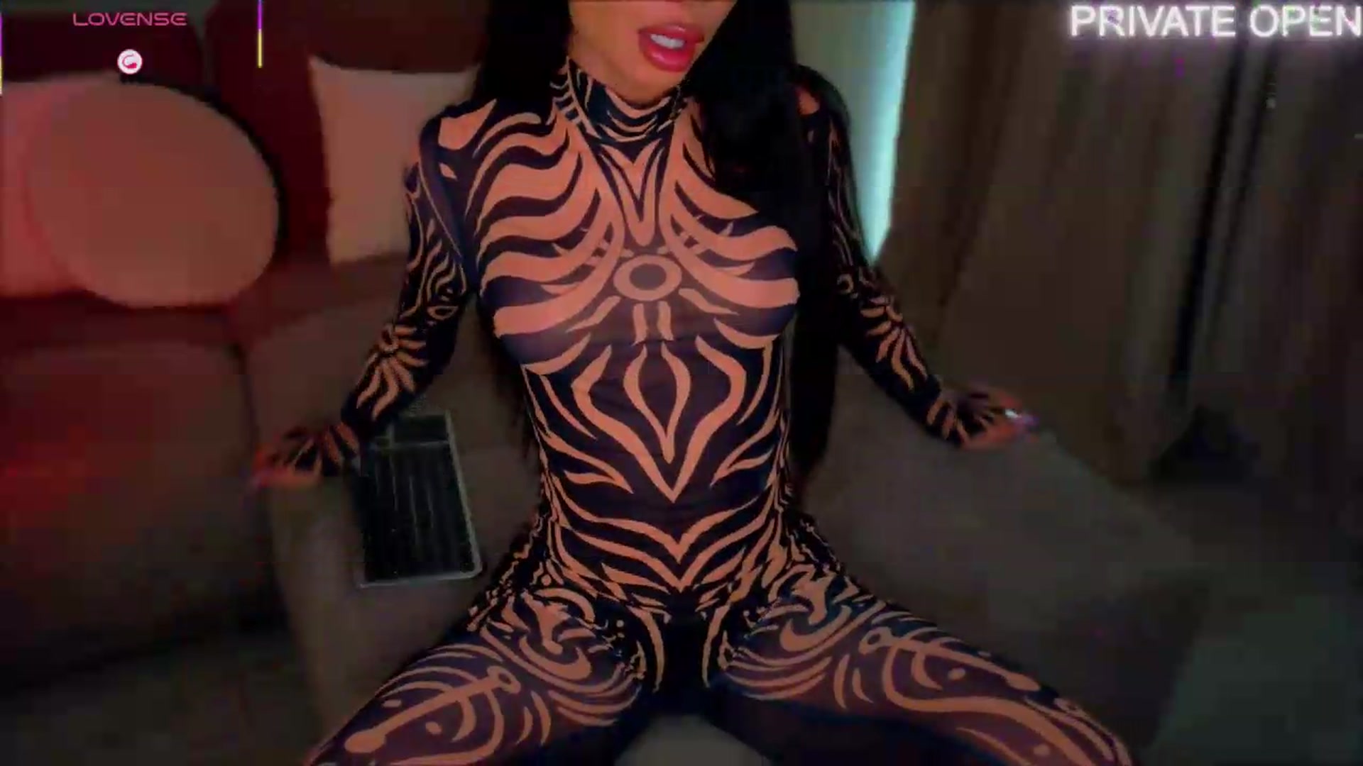 Gallery image thumbnail from ANNYAx's myfreecams stream on, 05/19/2026, 13:15 image 7 of 20