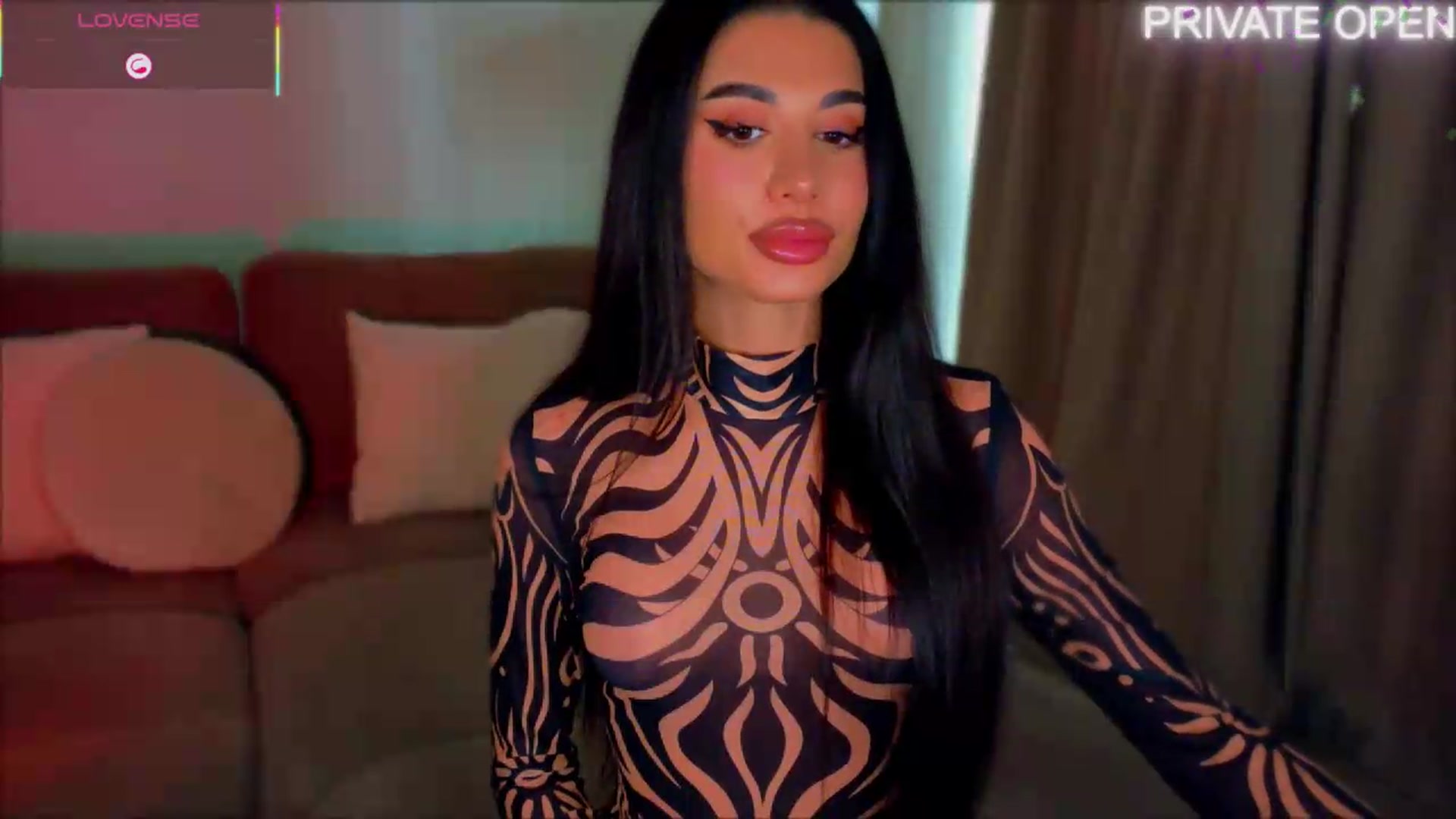 Gallery image thumbnail from ANNYAx's myfreecams stream on, 05/19/2026, 13:15 image 13 of 20