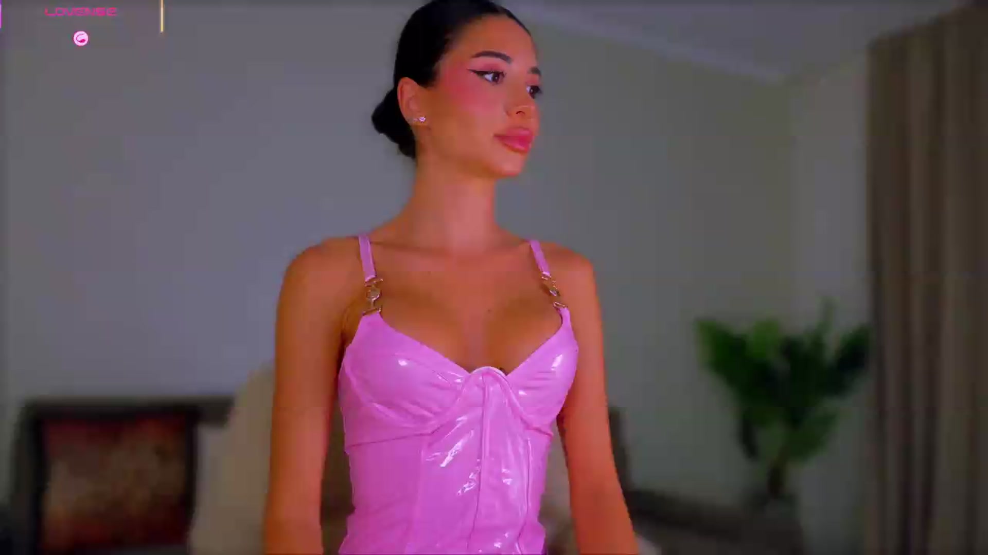 Gallery image thumbnail from ANNYAx's myfreecams stream on, 08/27/2026, 17:08 image 1 of 20