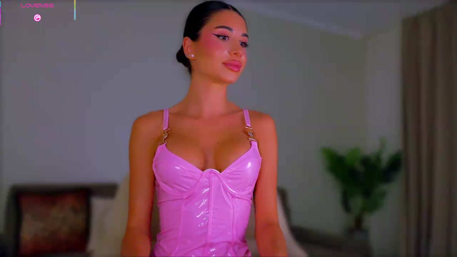 Gallery image thumbnail from ANNYAx's myfreecams stream on, 08/27/2026, 17:08 image 2 of 20
