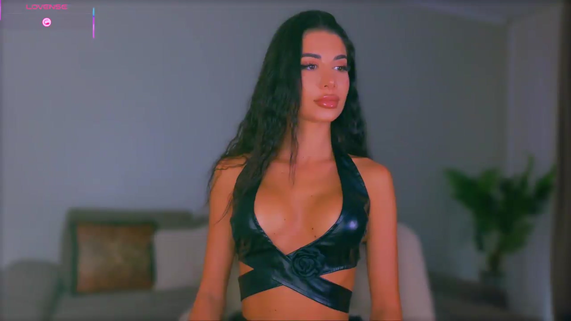 Gallery image thumbnail from ANNYAx's myfreecams stream on, 08/28/2026, 13:20 image 15 of 20
