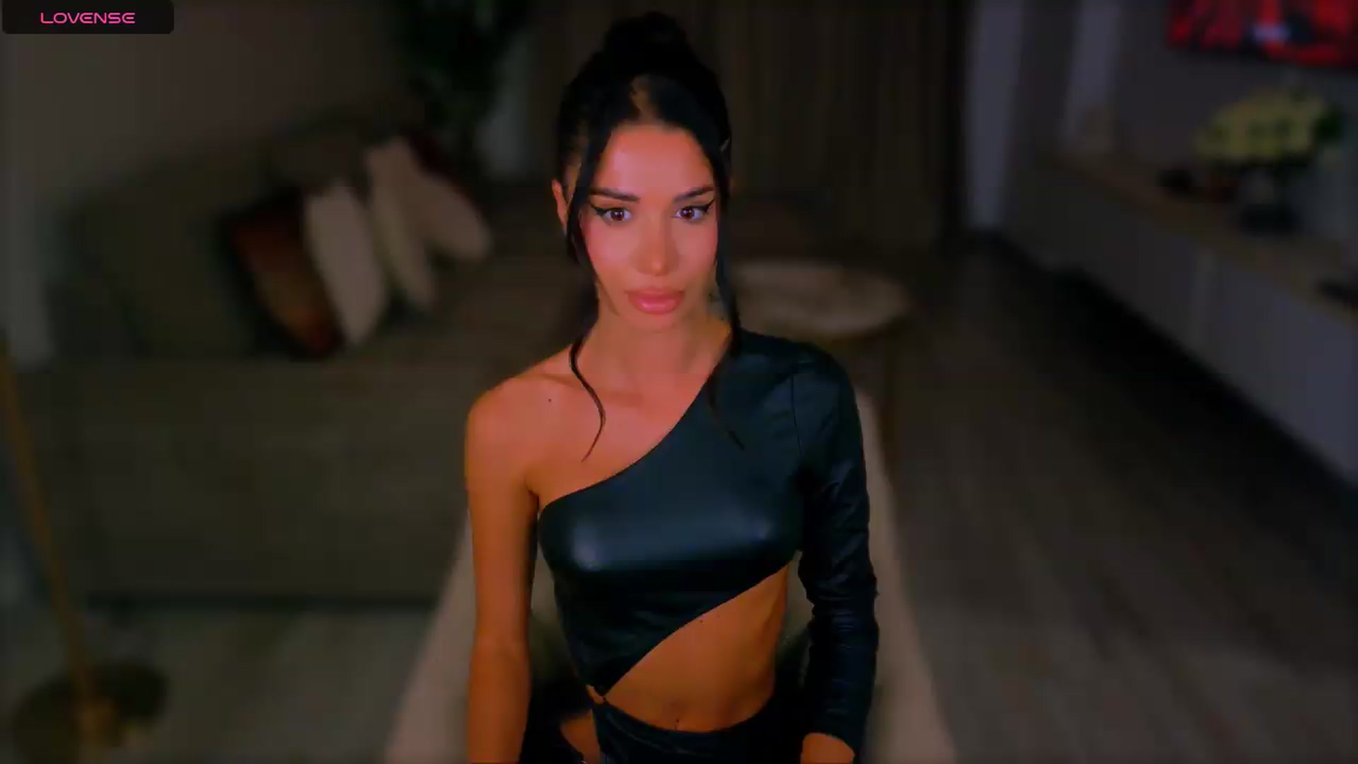 Gallery image thumbnail from ANNYAx's myfreecams stream on, 08/29/2026, 17:00 image 18 of 20