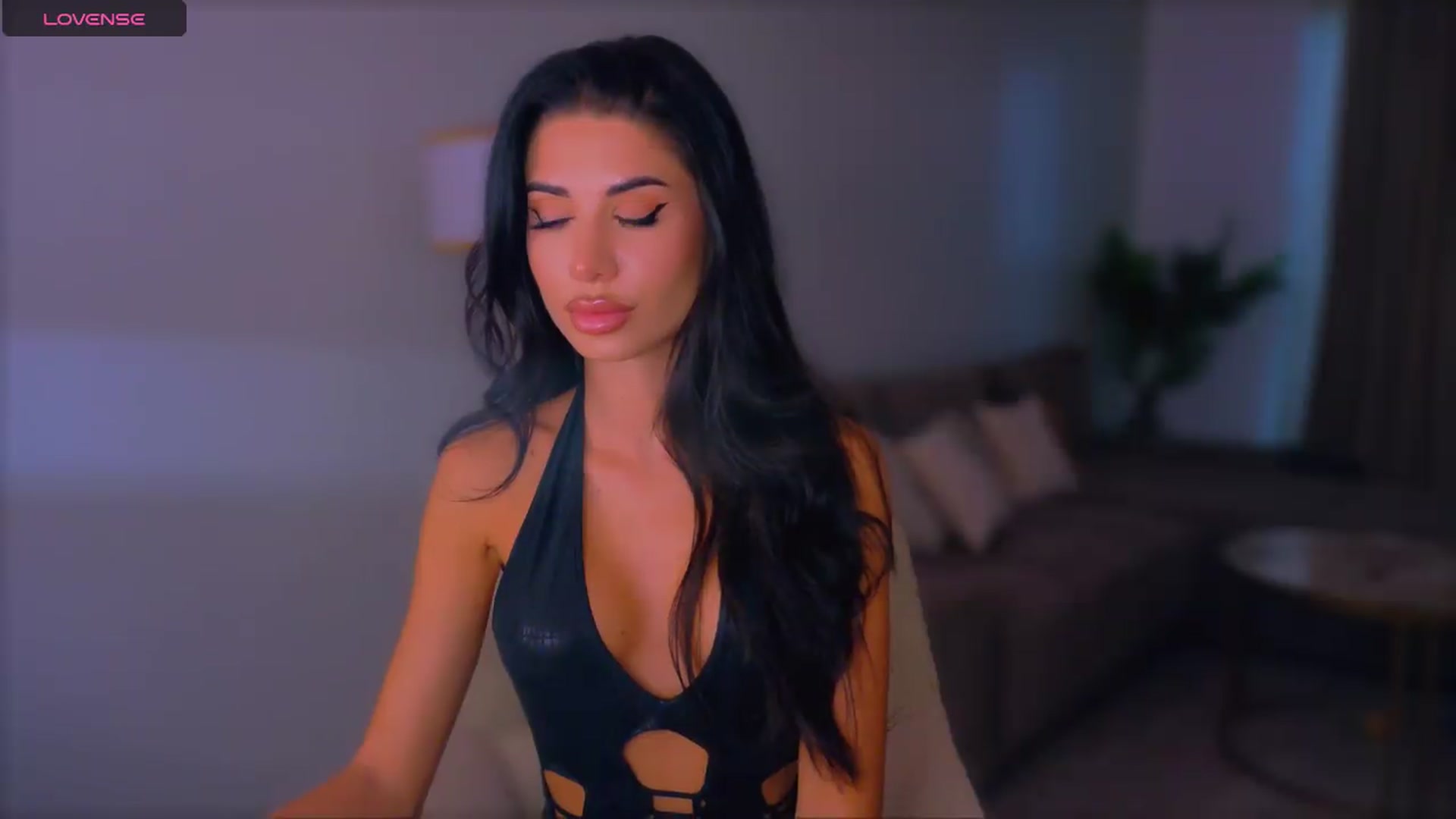 Gallery image thumbnail from ANNYAx's myfreecams stream on, 09/09/2026, 15:55 image 6 of 20